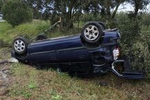 Despiste seguido de capotamento provoca dois feridos em Santiago do Cacém