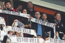 Príncipe William leva filho a um jogo de futebol