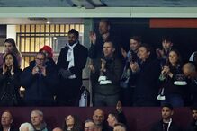 Príncipe William leva filho a um jogo de futebol