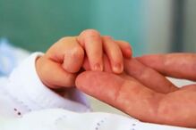 Ginecologista neerlandês gerou 16 filhos com próprio sémen em tratamentos de fertilidade