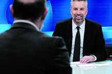 Pedro Nuno Santos (à direita) no debate com Rui Tavares