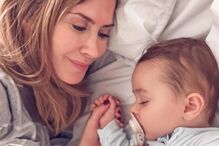 Rebeca Labara e o filho