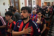 Adeptos do San Lorenzo faz missa de homenagem ao Papa Francisco