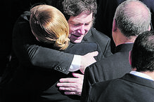 Javier Milei abraça Meloni 