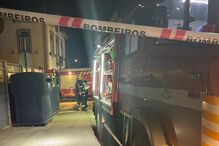 Incêndio deflagra em habitação em Oliveira de Azeméis