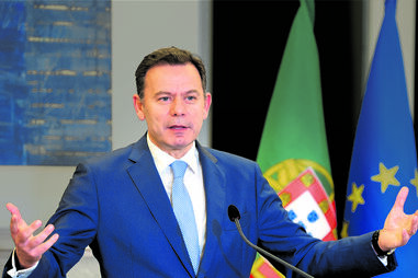 Luís Montenegro escolhe 43 secretários de Estado 