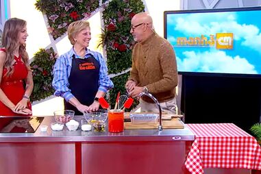 Tia Cátia prepara receita no ‘Manhã CM’ 