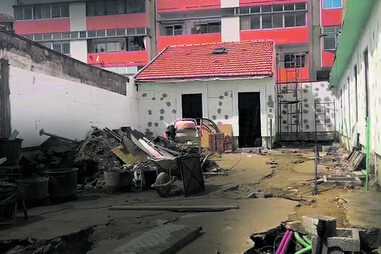 A ‘Ilha das Oliveiras’, na Rua de Burgães, uma transversal da Rua de Serpa Pinto 