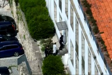 Imagens de drone mostram Fernando Madureira a entrar no Tribunal São João Novo