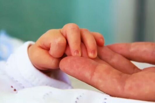 'Mundo oculto' da inseminação artificial caseira: mulheres e homens fazem pactos no Facebook