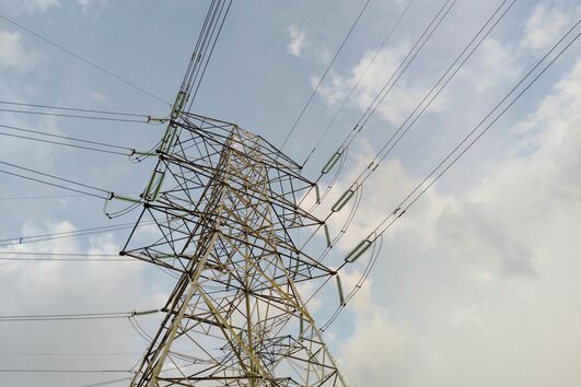 Cerca de 83 mil clientes ainda sem energia eléctrica às 12h00