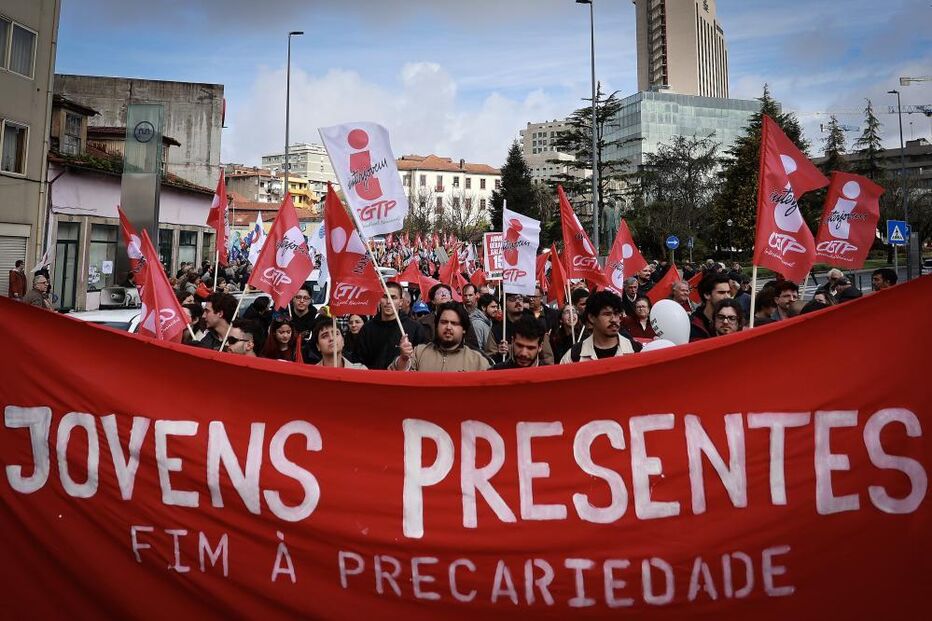 Manifestação da CGTP no Porto reuniu mais de dois mil trabalhadores