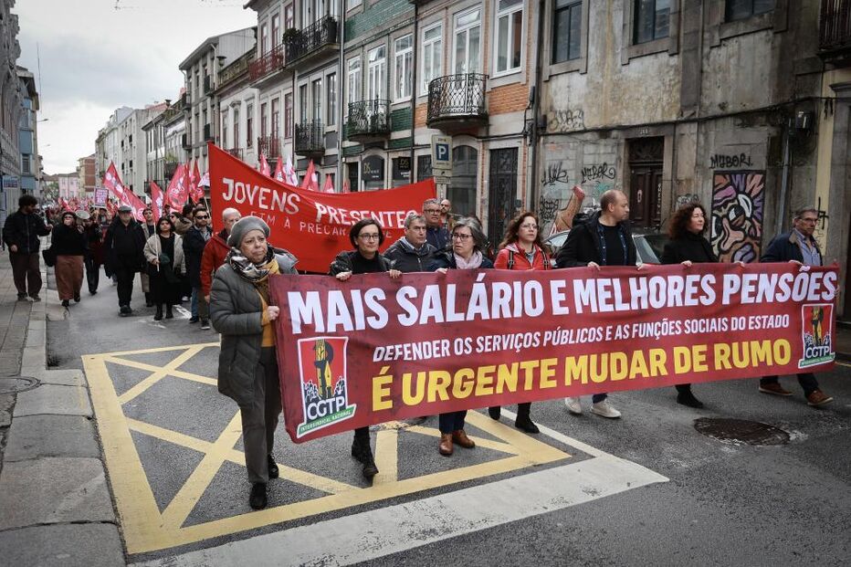 Manifestação da CGTP no Porto reuniu mais de dois mil trabalhadores