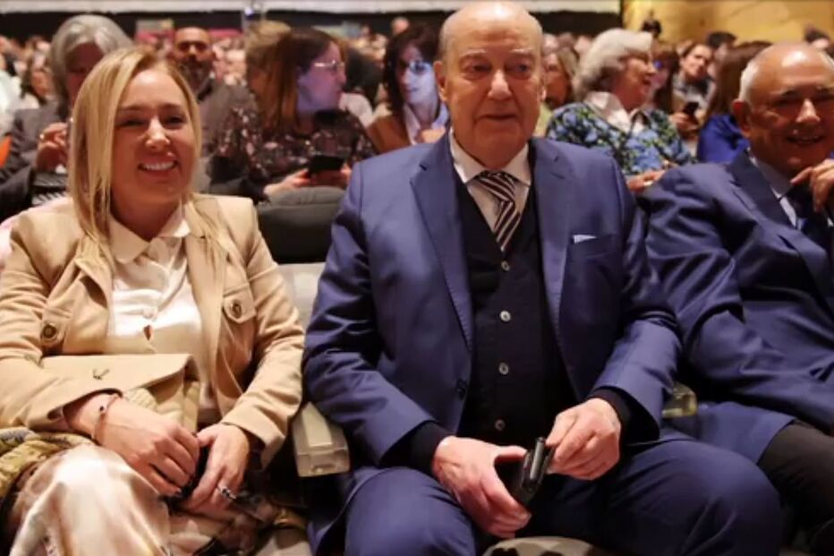 Viúva de Pinto da Costa ganha apartamento e dois carros de luxo