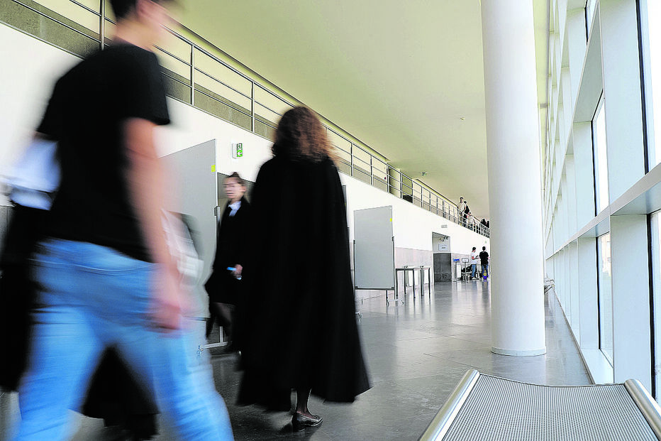 Partilha de imagens íntimas gerou preocupação entre estudantes da Faculdade de Engenharia