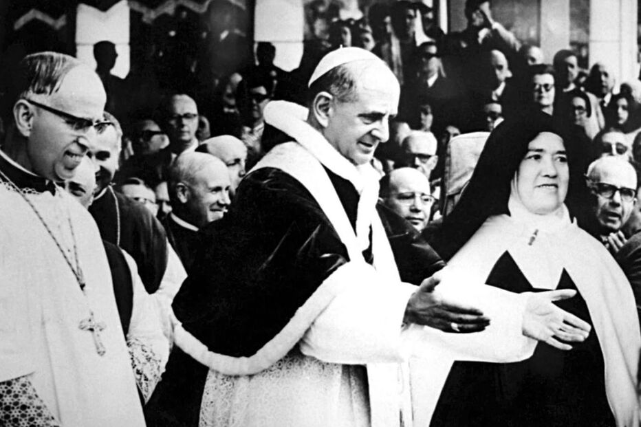Papa Paulo VI com Lúcia, a pastorinha de Fátima que falou com Nossa Senhora