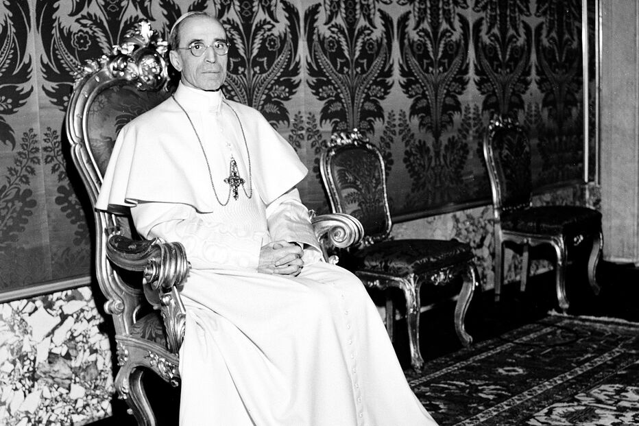 Papa Pio XII depois da guerra, em 1947