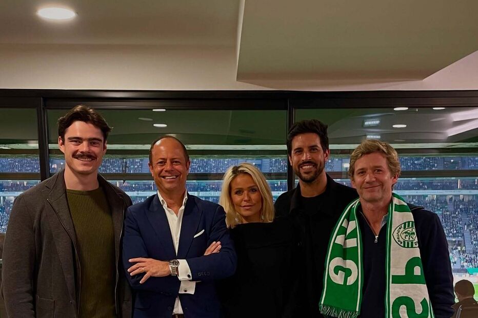 Aurea e o namorado Rafael Cardeira no Estádio José Alvalade com amigos