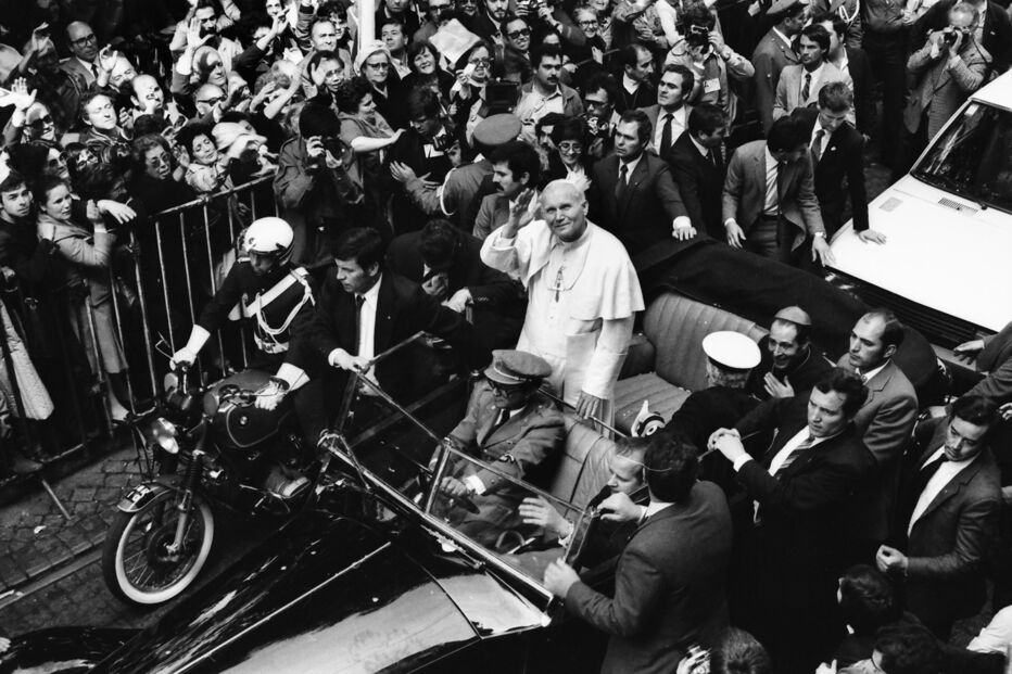 Papa João Paulo II durante visita a Portugal 