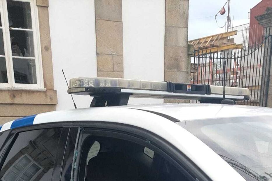 Homem ataca esquadra de Braga à pedrada e esfaqueia polícia que o tentou impedir