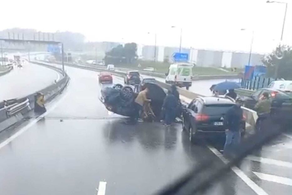 WhatsApp Image 2025-04-14 at 13.02.05.jpeg