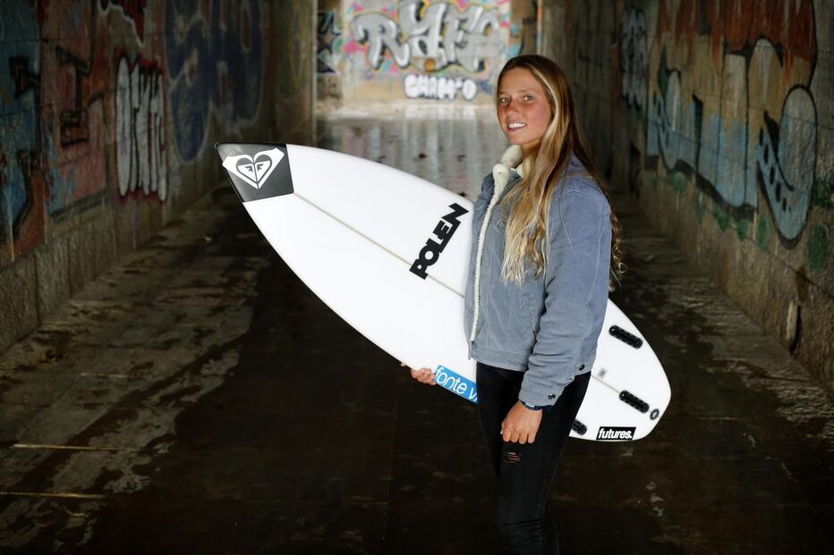 Surfista Francisca Veselko