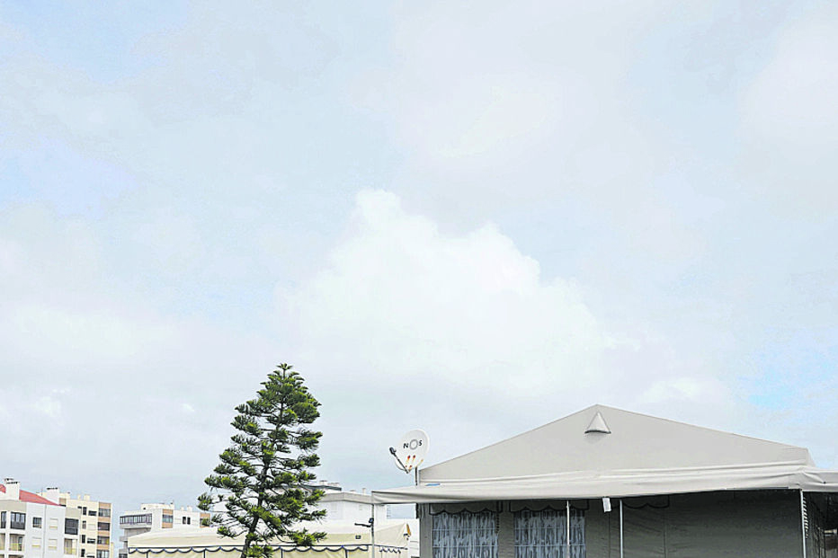 Parque de campismo na praia do Pedrógão