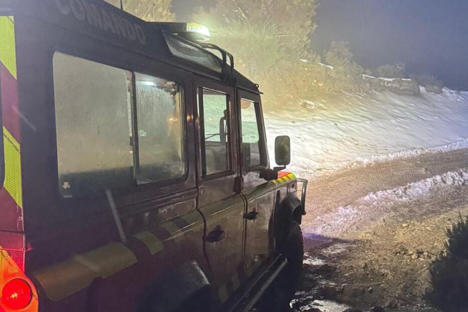 Jovens ficam presos dentro de jipe em Arcos de Valdevez