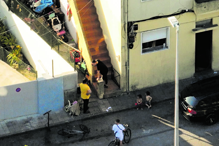 Foram feitos desvios ilegais de água na habitação, localizada em Ermesinde (Valongo)