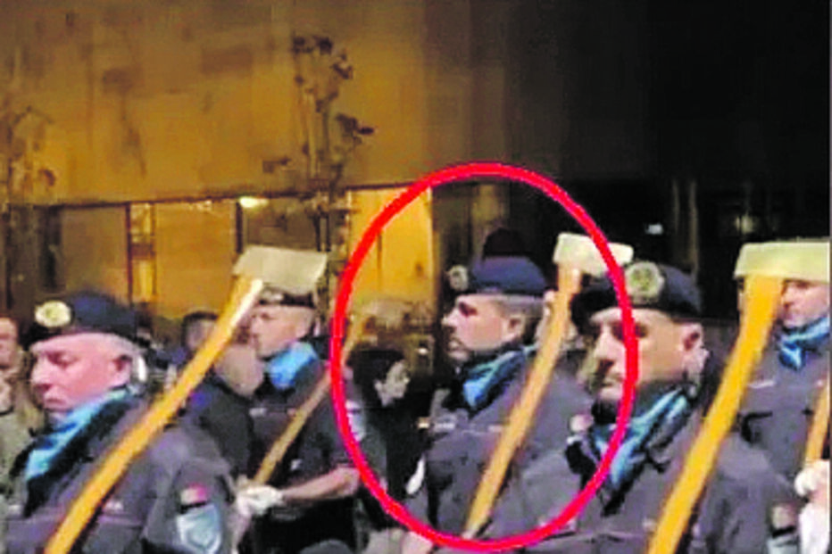 Bombeiro partilhou desfile em Braga nas redes sociais 