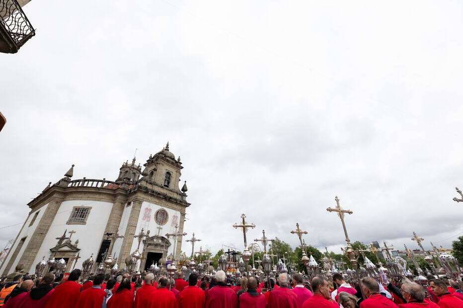 FOTO CAPA ESPECIAL CRUZES.jpg