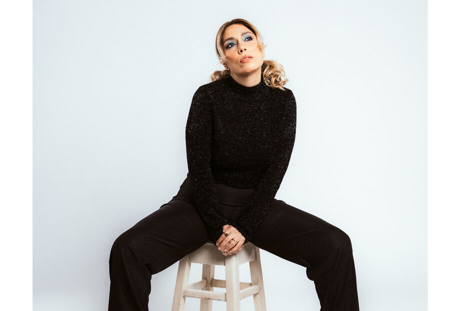 Ana Bacalhau_foto promo_Mundo_Antena.jpeg