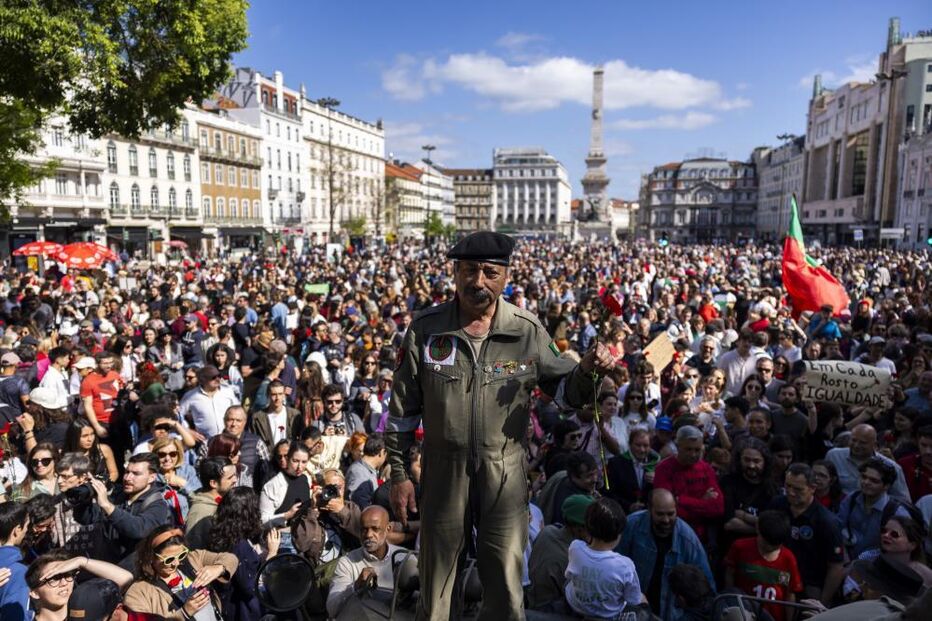 Desfile dos 51 anos do 25 de Abril na Avenida da Liberdade, em Lisboa