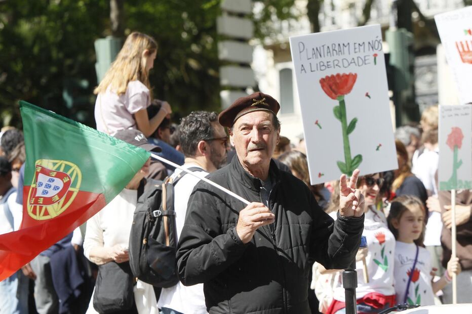 Desfile dos 51 anos do 25 de Abril na Avenida da Liberdade, em Lisboa