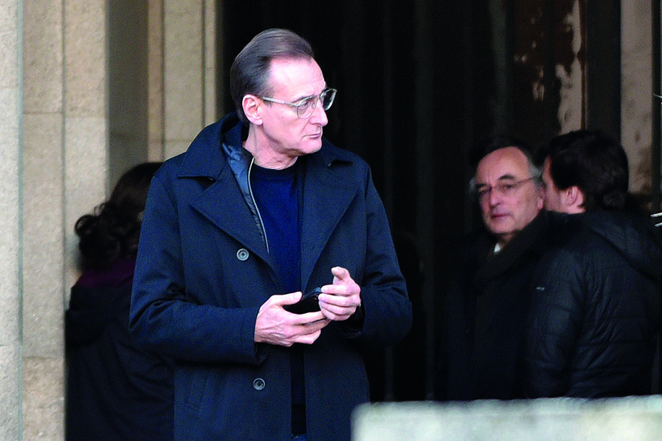 Alexandre Pinto da Costa saiu da missa sozinho 