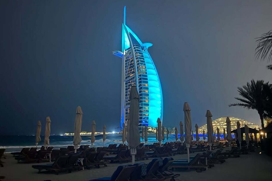 Uns dias, no Dubai  Decidimos embarcar nesta viagem e foram dias muito bons. Agora,  partilho convosco alguns destes momentos! Dubai - Parte I -1 - O Deserto e Nós  2 - Eu e elas  3 - A Sentir, a areia e o (6).jpg