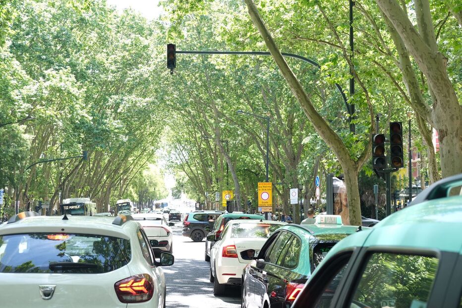 Semáforos desligados durante apagão em Portugal Continental 