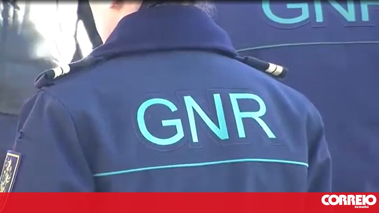 Shocking Arrest: Two GNR Officers Caught Extorting Minorities in Algarve