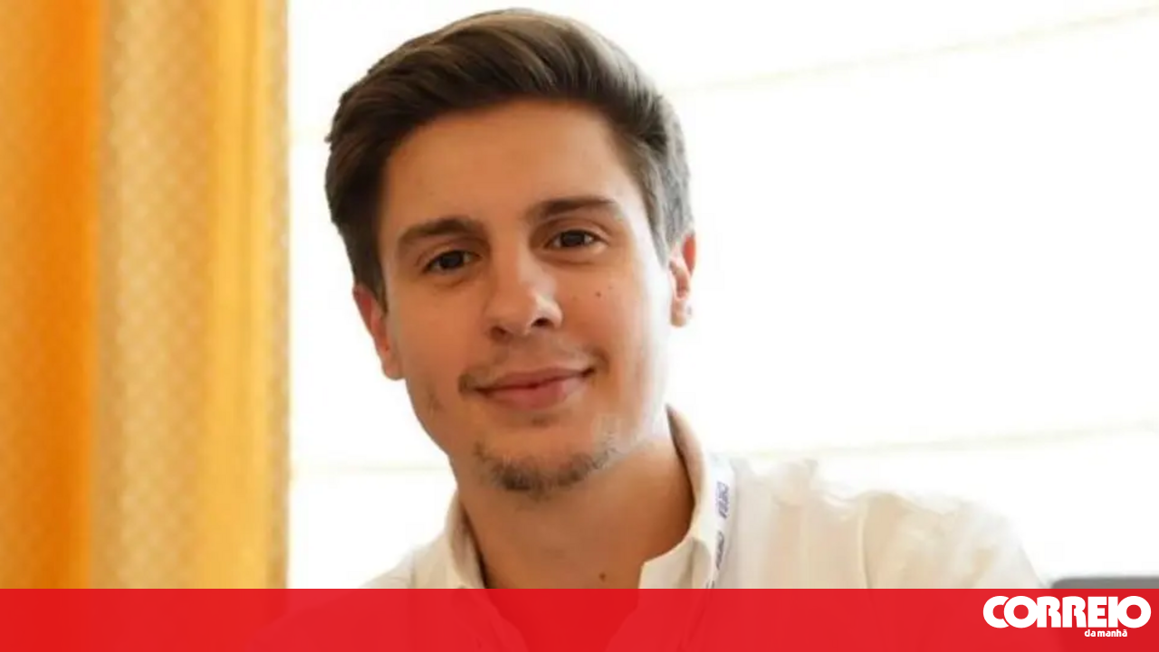 “Escândalo na Política: Novo Deputado do Chega Celebra Morte de Odair Moniz em Declarações Controversas!” #ÚltimasNotícias #Portugal “Escândalo na Política: Novo Deputado do Chega Celebra Morte de Odair Moniz em Declarações Controversas!” #ÚltimasNotícias #Portugal