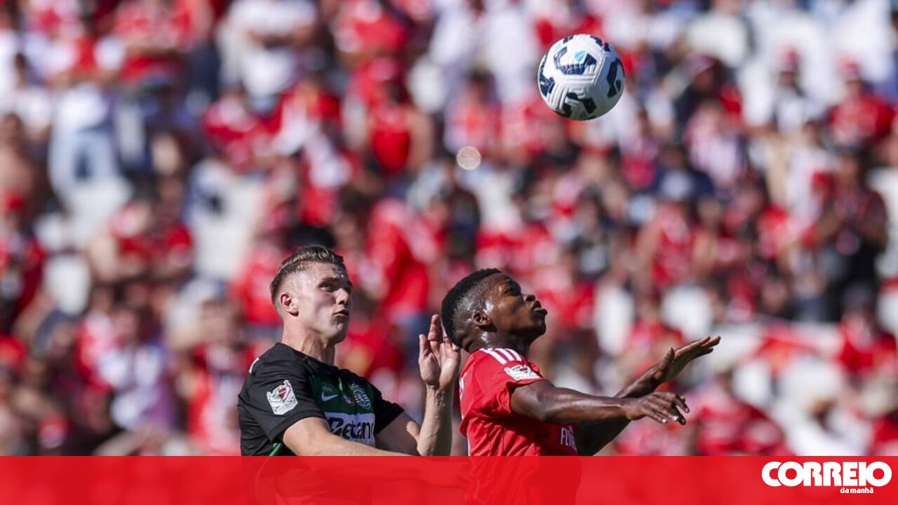 “Benfica Vence Sporting em Grande Estilo: Segundo Golo das Águias Anulado e Polémica em Campo!” #ÚltimasNotícias #Portugal “Benfica Vence Sporting em Grande Estilo: Segundo Golo das Águias Anulado e Polémica em Campo!” #ÚltimasNotícias #Portugal