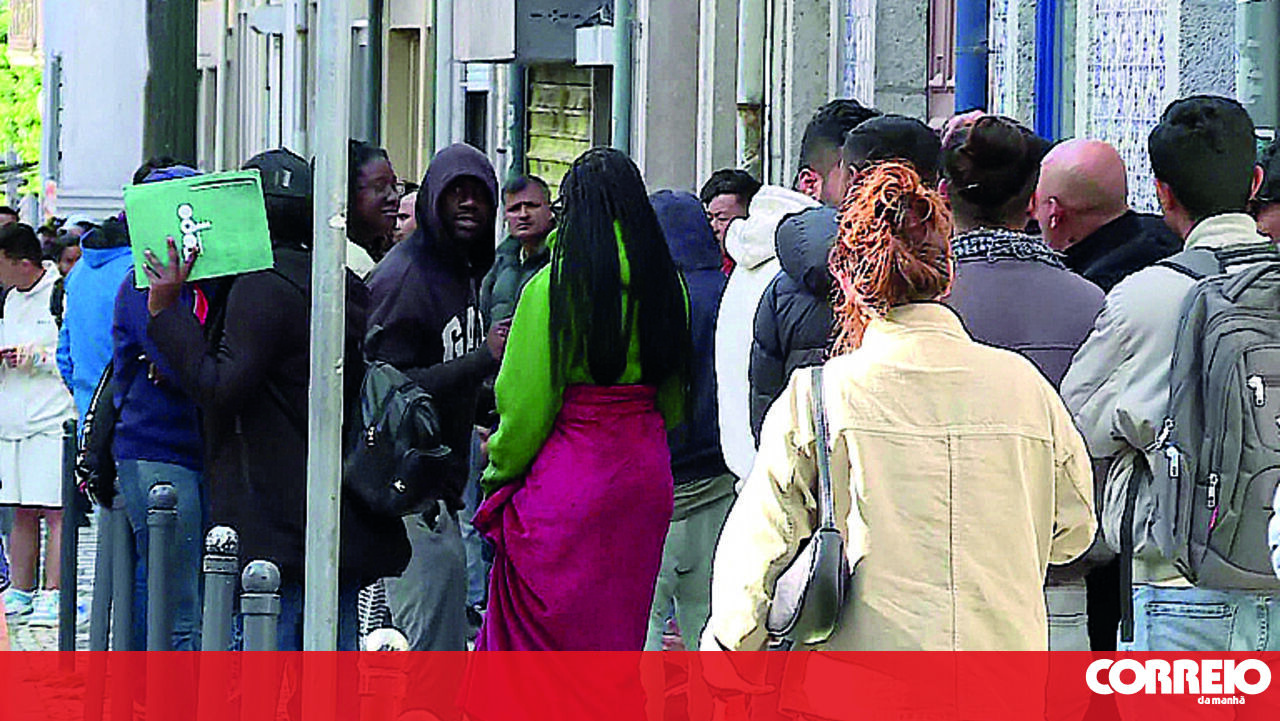 Lisbon Hosts Nearly Half of Portugal's Unemployed Foreigners, Study Reveals