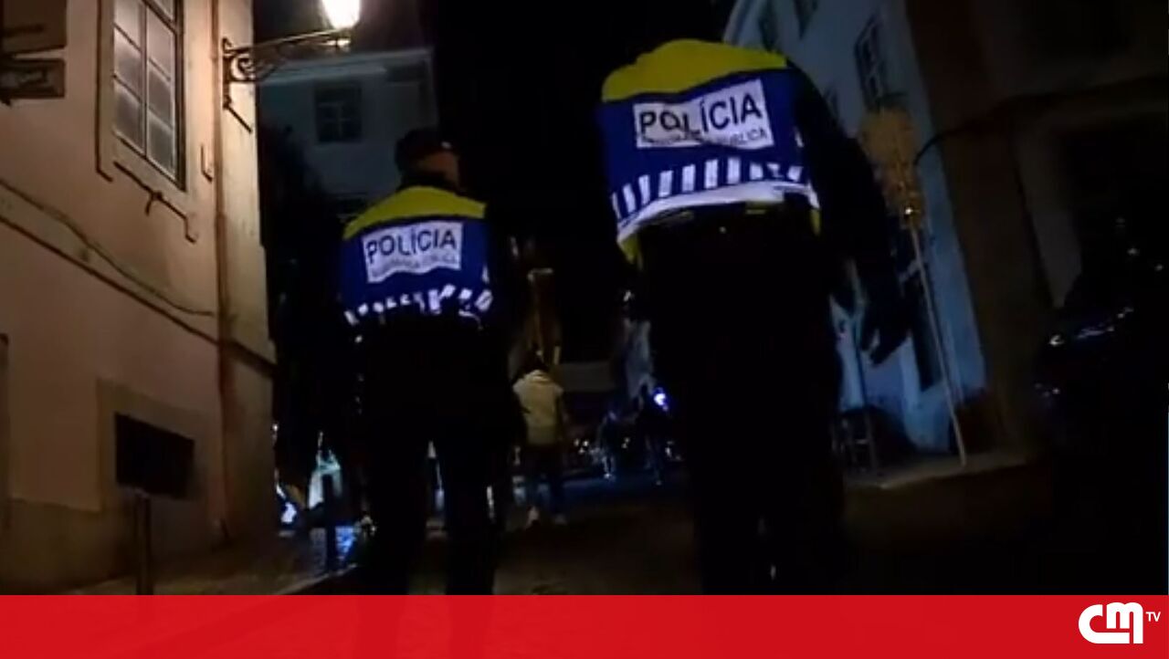 Dramatic Standoff in Lisbon: Man Barricades Himself After Attempting to Stab Police