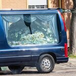 'Perguntei-lhe onde é que o bebé estava. Ela apontou para a barriga': os desafios emocionais de ser agente funerário