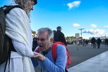 Milhares de peregrinos chegam a Fátima na véspera do 13 de maio 