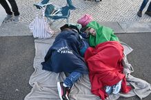 Milhares de peregrinos chegam a Fátima na véspera do 13 de maio 