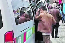 Entra para carrinha do PS