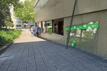 Seis jovens com carapuço e máscaras cirúrgicas assaltam pastelaria no Porto