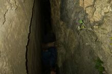 Homem preso em fresta com 15cm de largura após queda de quatro metros de altura em Camarate