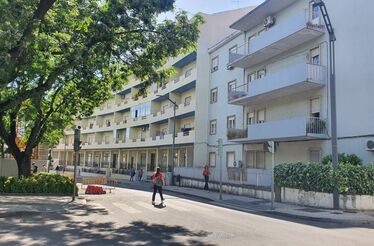 Rapariga encontra câmara escondida no WC de casa arrendada em Castelo Branco