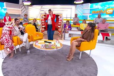 “E pumba... atira o prato no chão”: Bernardina Brito e Gisela Serrano recriam confronto que tiveram durante reality show  